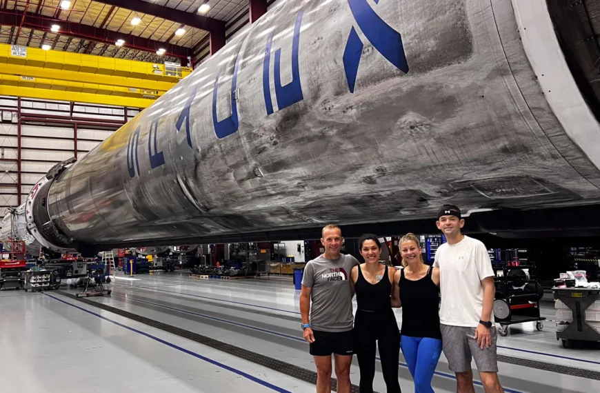 ¿Quiénes son los tripulantes de la misión Polaris Dawn?