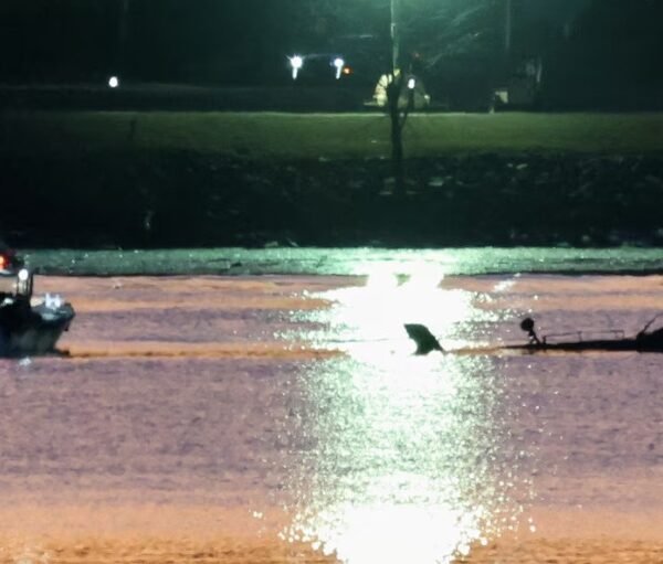 Choque de un helicóptero con un avión en&hellip;
