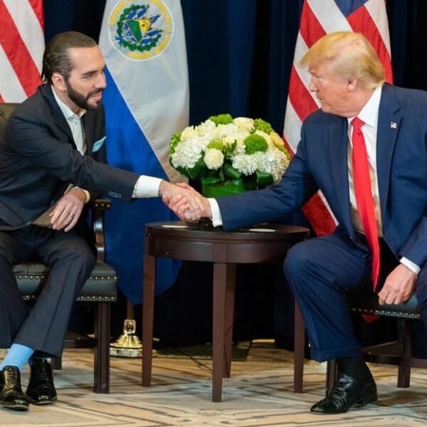 Encuentro entre Nayib Bukele y Donald Trump abordó&hellip;