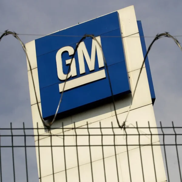GM suspende producción en planta de Canadá