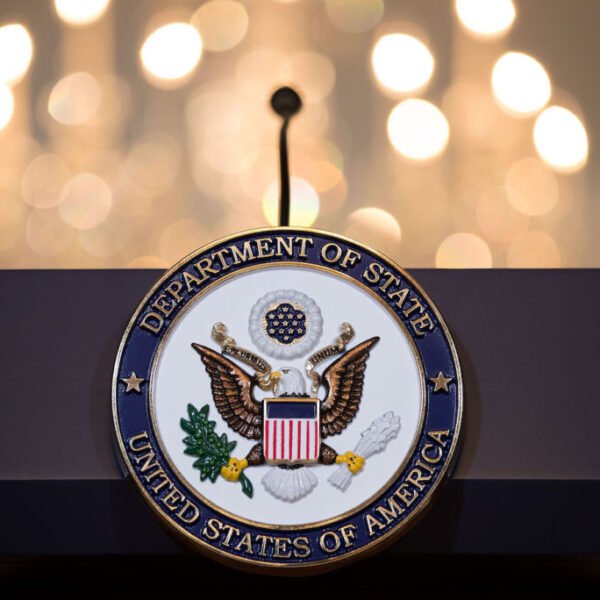 Presentan Plan de recortar empleos en Departamento de…