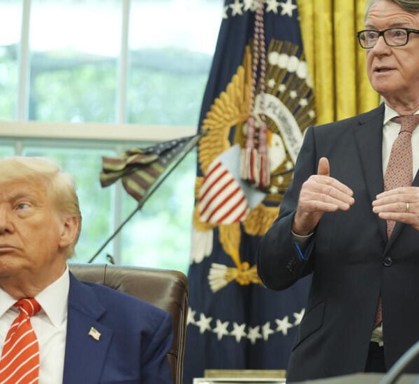 Anuncian acuerdo comercial entre Estados Unidos y el…