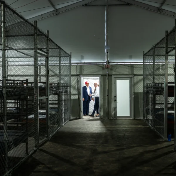 Alligator Alcatraz: el polémico centro de detención de&hellip;