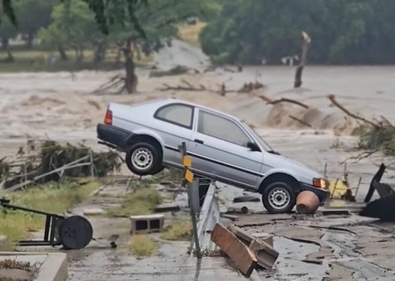 Inundación en Texas deja al menos&hellip;