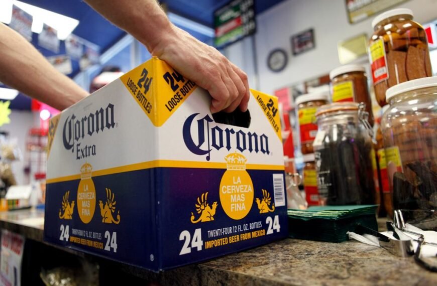 Consumidores hispanos de cerveza en Estados…