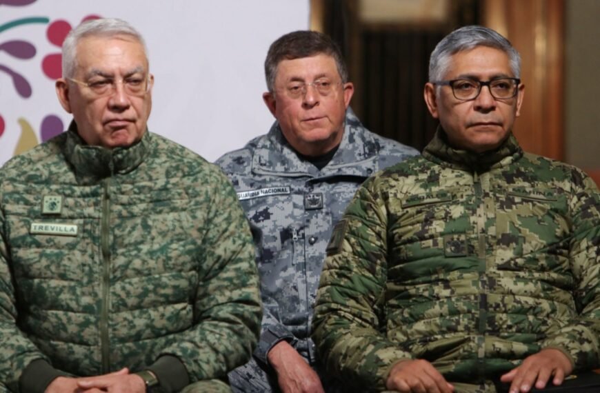 Huachicol fiscal en México: Sheinbaum respalda…