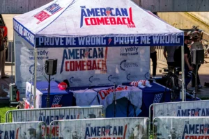 Asesinato de Charlie Kirk pone en la mira a The American Comeback Tour
