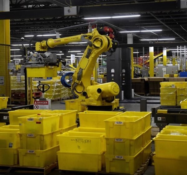 Automatización de Amazon se acelera: Entérate cuántos robots…