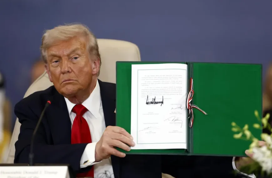 Firma del acuerdo de paz en…