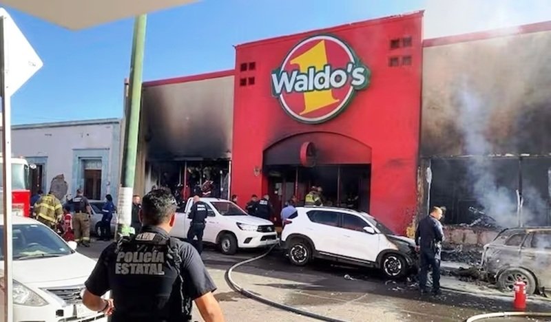 Tragedia en Hermosillo: incendio en tiendas…